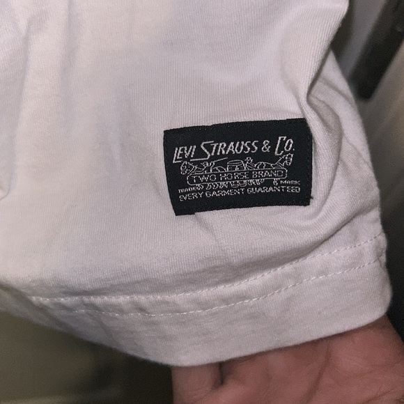 Levi's Frog T Shirt - Picture 4 of 5